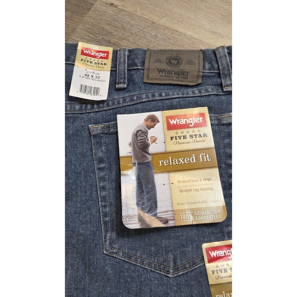 NWT‎ Wrangler 5 Star Premium Jeans Mens 42x32 Relaxed Straight Blue Work HORSE